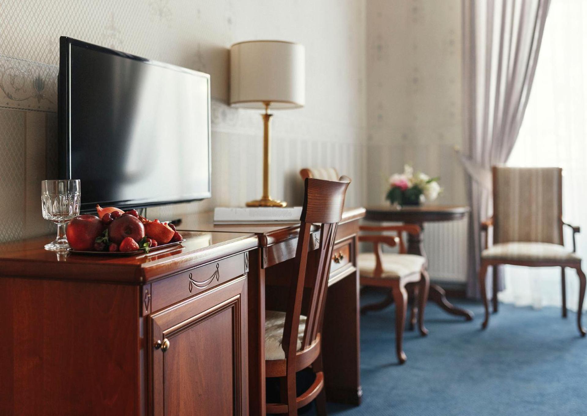 Continental Hotel Одеса Екстер'єр фото